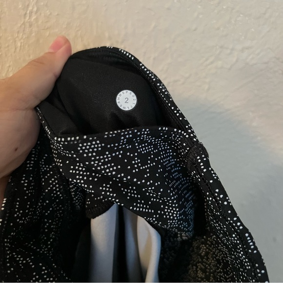 Lululemon Train Times Crop 17” Leggings Soundwave White Black 2 - Picture 6 of 6